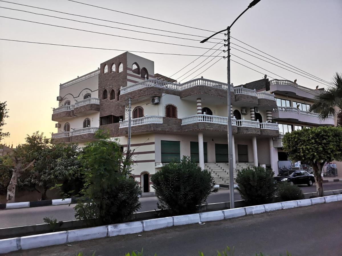 Luxor Hotel Bella Vista Apartments And Hotel Exterior photo