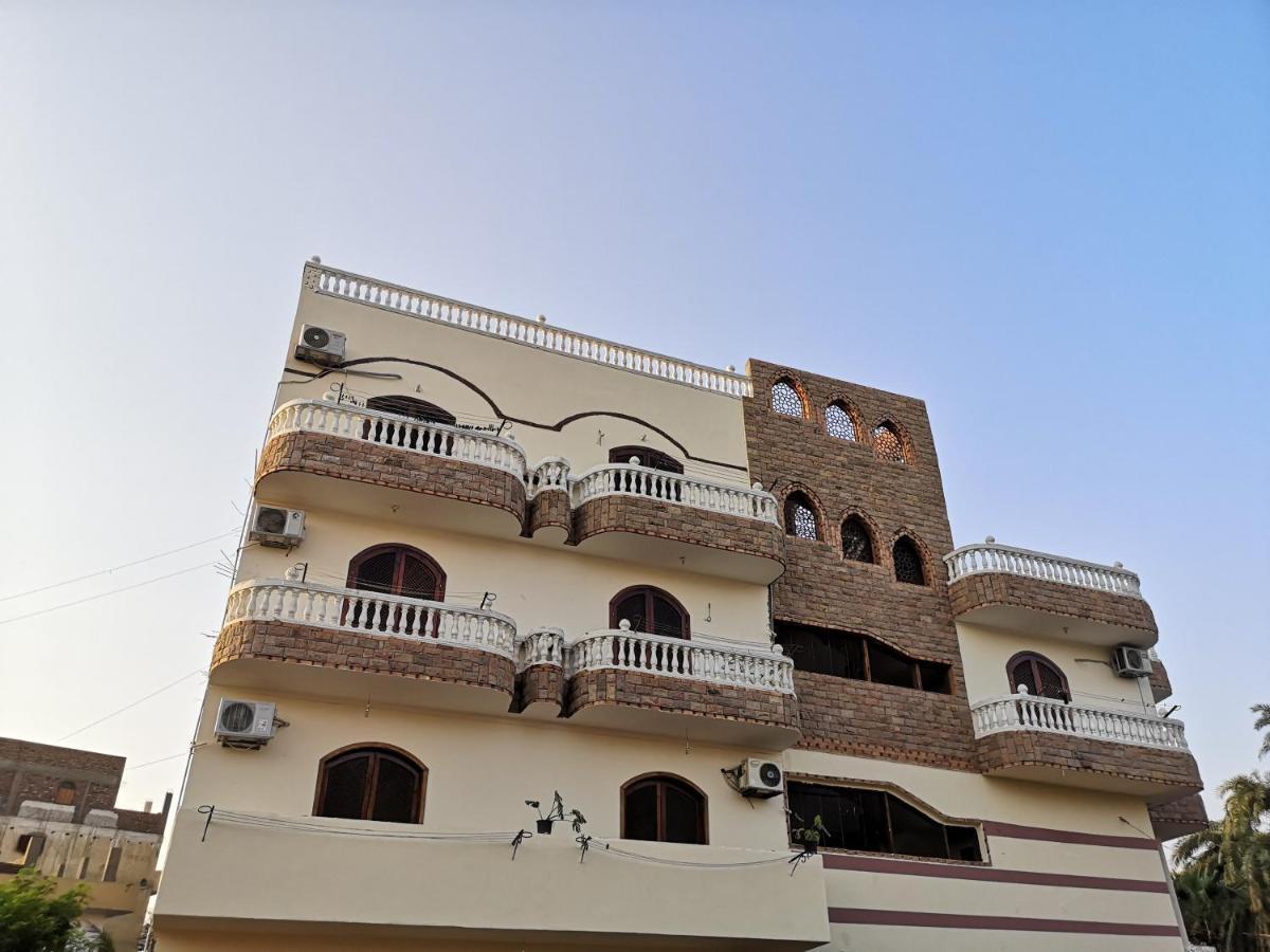 Luxor Hotel Bella Vista Apartments And Hotel Exterior photo